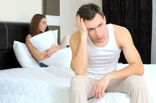 un homme est bouleversé par une décharge pathologique lorsqu'il est excité