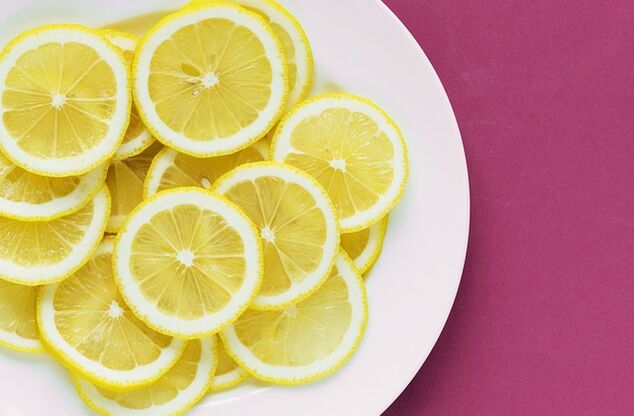 Le citron contient de la vitamine C, qui est un stimulant de puissance. 